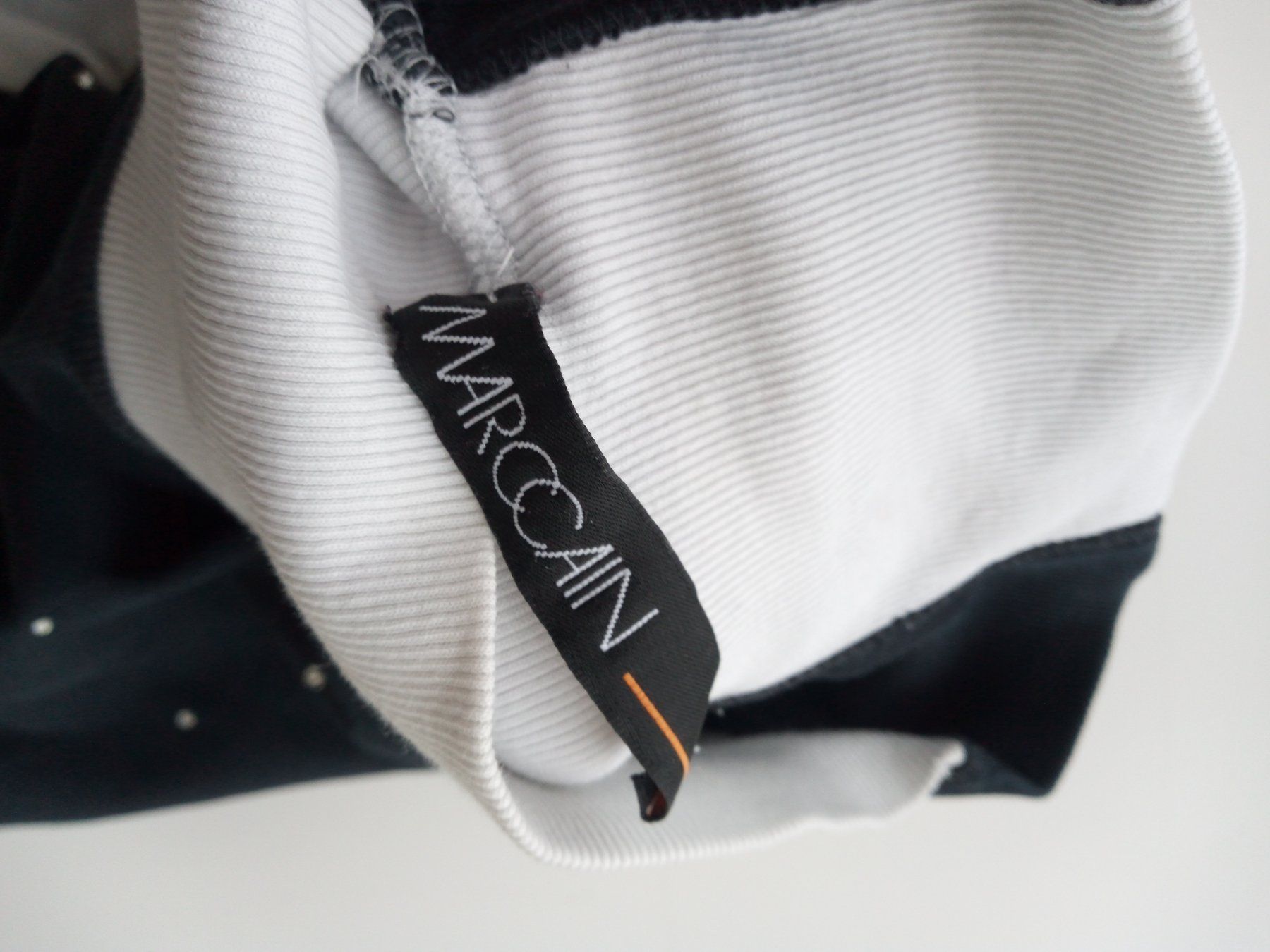 Marc Cain Pullover & Sweatshirts: Marccain Mondpullover mit Schmucksteinen – Gebraucht aus Burgdorf von BabaJaga_2 1
