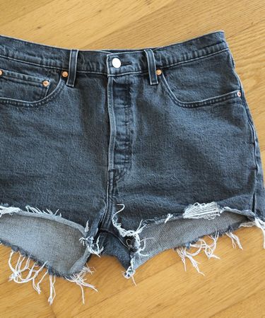 Levi's Shorts 501 Damen grau Grösse 32 gebraucht