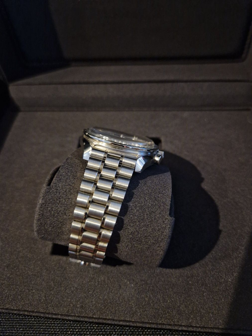 Omega Uhren: Omega Speedmaster 2026 Panda – Gebraucht aus Neftenbach von Taschen-Uhren 3