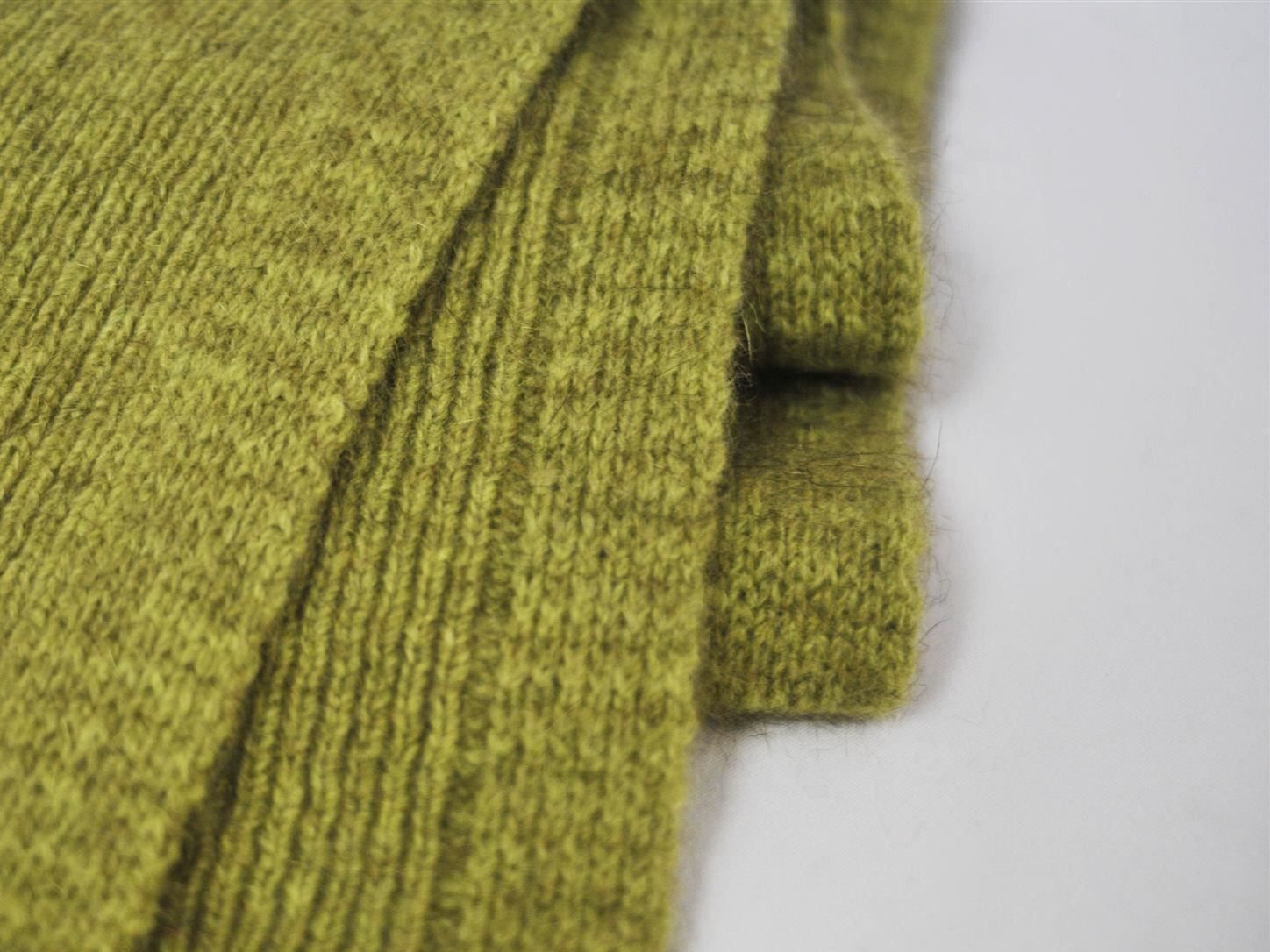 Foulard & Sciarpe: Possum Halstuch fein gerippt lindgrün – Nuovo e nell'imballaggio originale da Zollikofen venduto da marys-choice 1