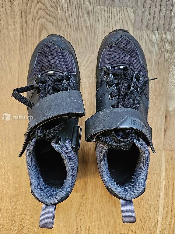 Suplest Scarpe da uomo: Bikeschuhe Grösse 37, mit Shimano Cleats – Usato da Kerns venduto da Stevieross 1