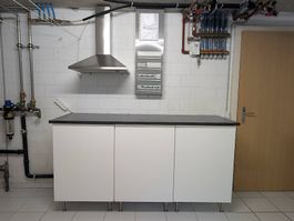 Küchen-Unterschrank zu verschenken