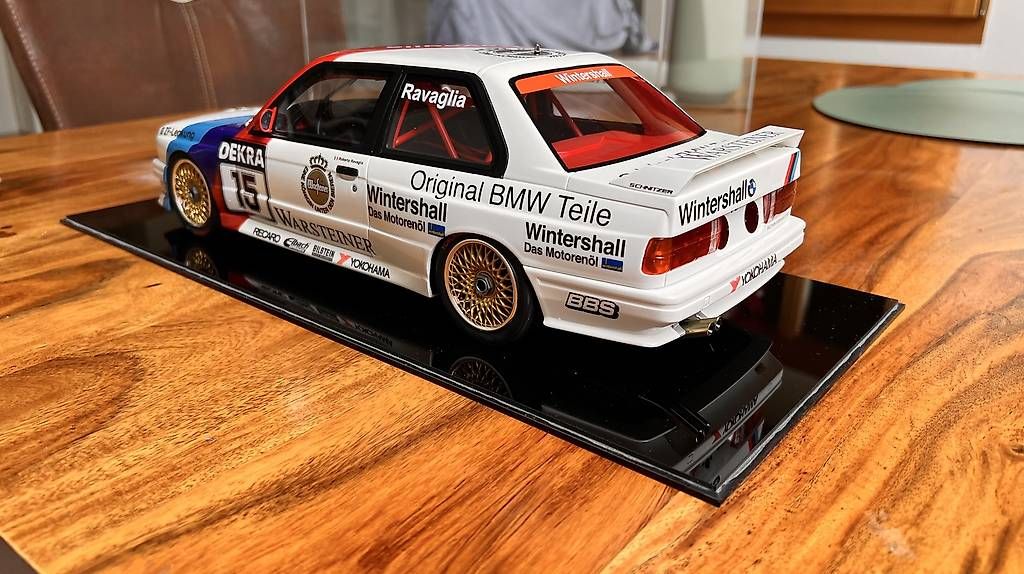 BMW Modellini d'auto: 1:12 Ottomobile BMW M3 E30 DTM – Usato da Rüti b. Lyssach venduto da Mosracing 2
