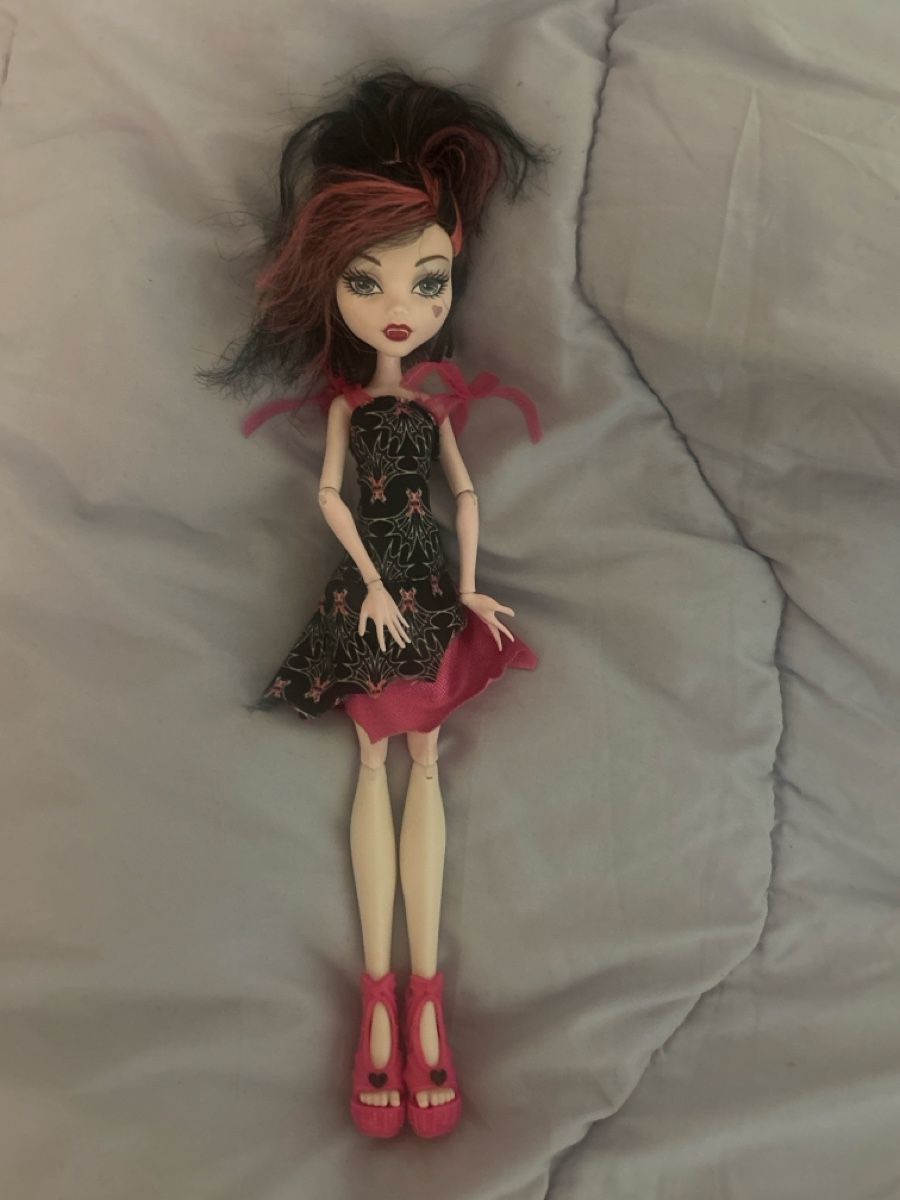 Bambole: Monster high Draculaura – Usato da Fällanden venduto da son_9gmf