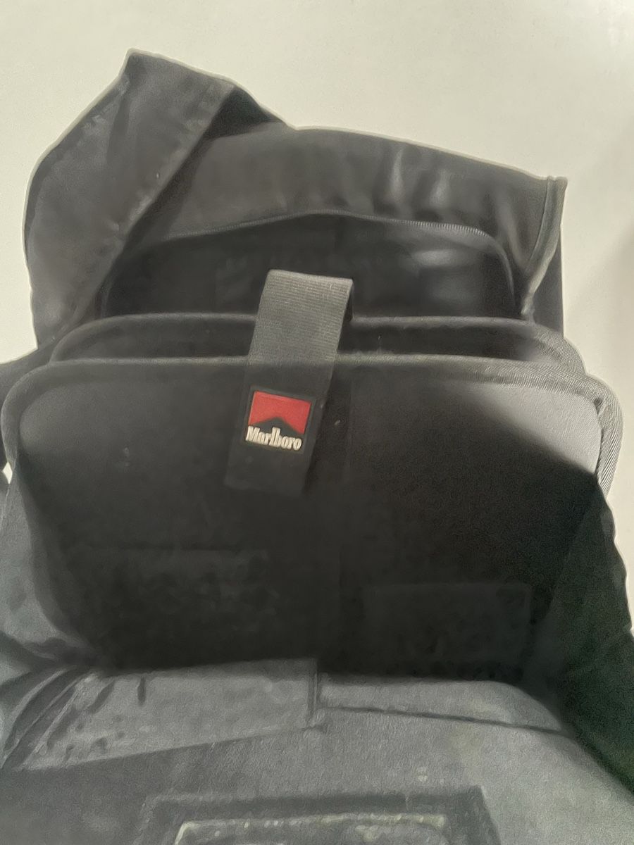 Marlboro Zaini: Sac à dos MARLBORO Rouge - Collection – Usato da Denges venduto da Ricautomotive 2