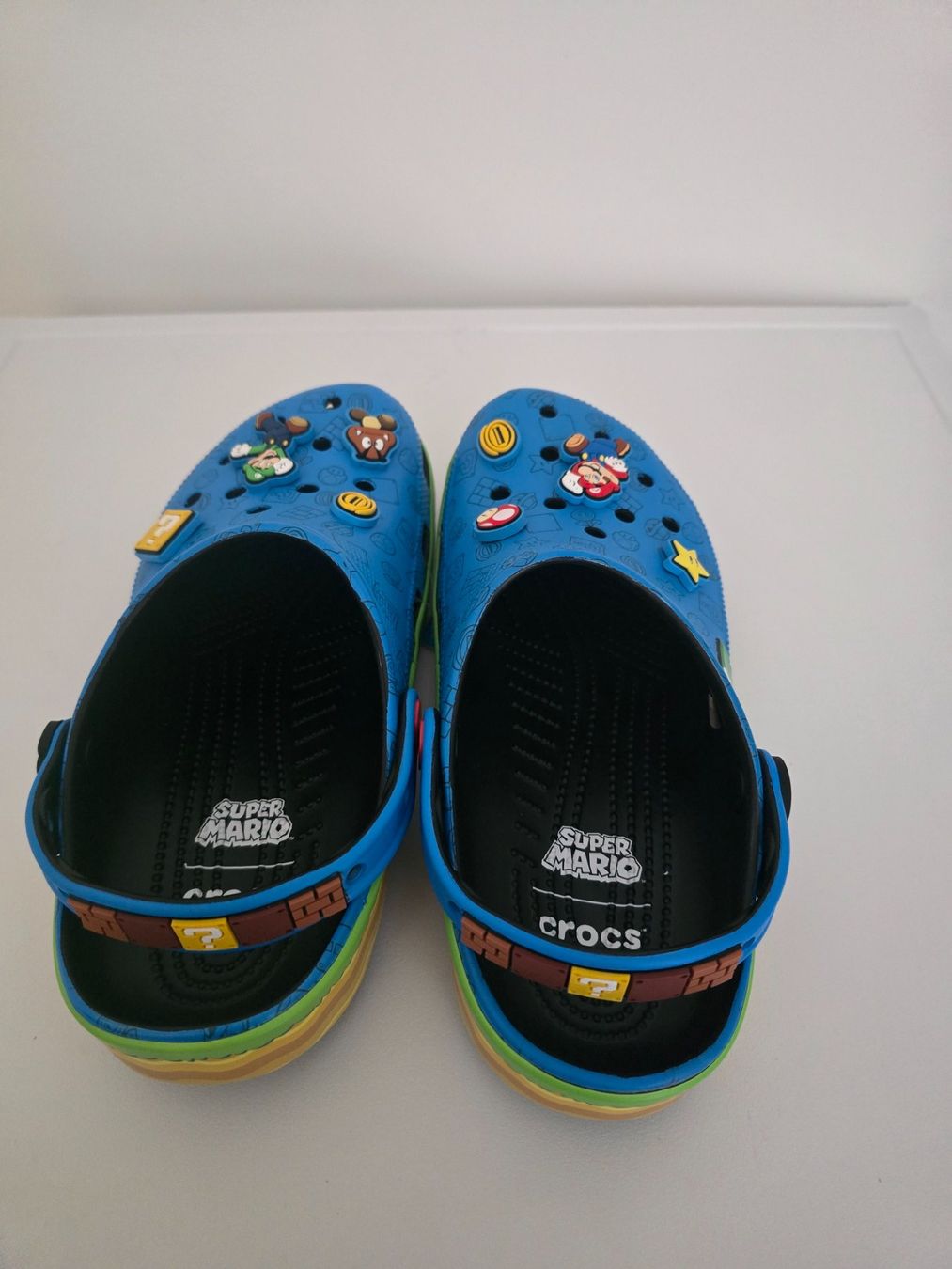 Crocs Chaussures hommes: Original Crocs Super Mario – D'occasion à Bergdietikon par ewa1005 4
