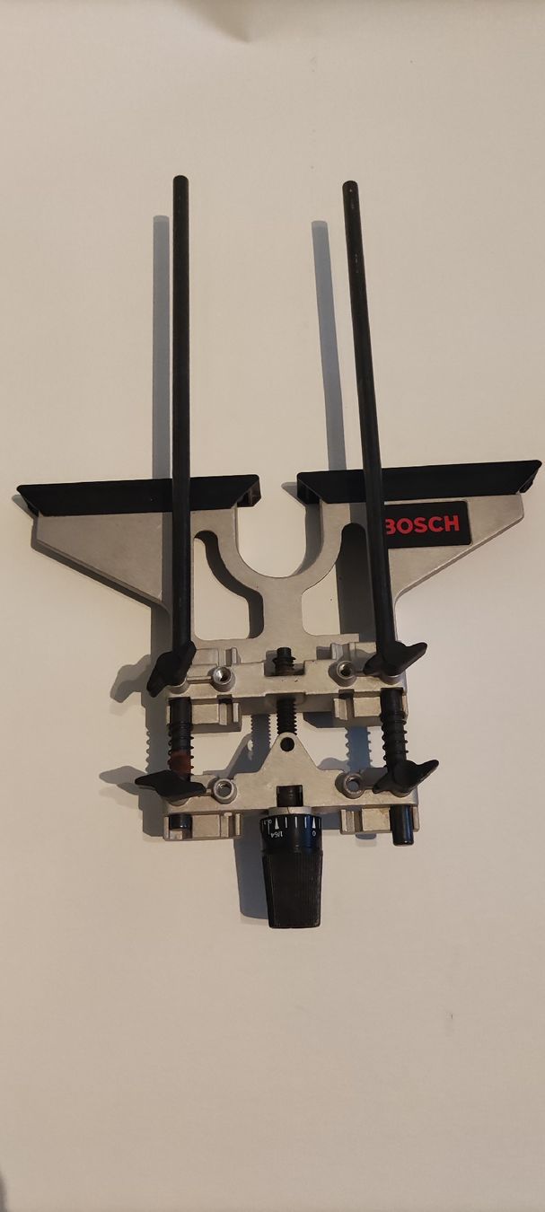 Busch Alle Maschinen: Bosch GOF 1250CE Proffessional – Gebraucht aus BASEL von E-Bro.Electro 5