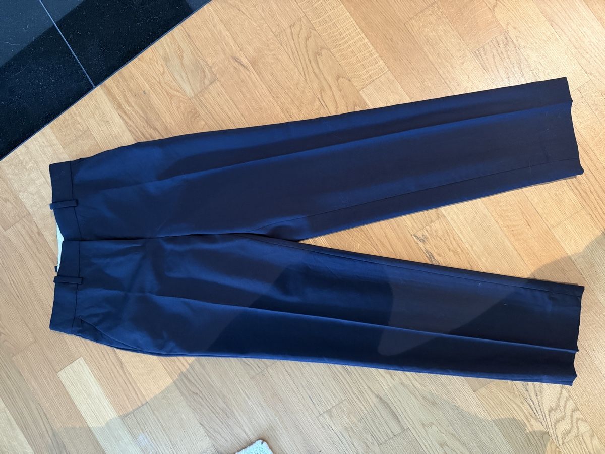 Cos Pantaloni: COS Navy Wool Pants - Size EUR 34 - New – Nuovo (secondo la descrizione) da Kilchberg venduto da anloufra 3