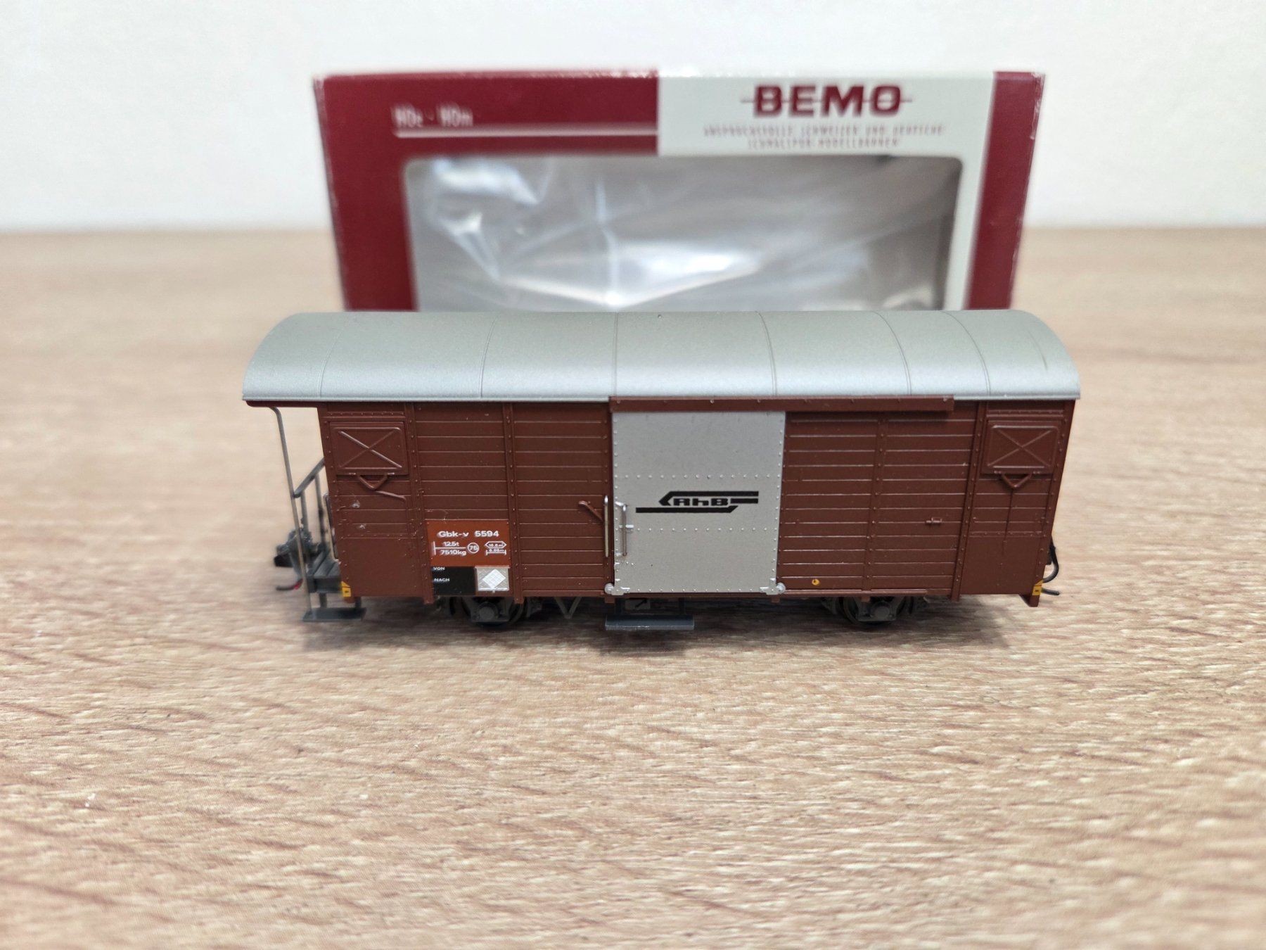 Bemo Modellini di ferrovie: Bemo 2283 114 Güterwagen RhB H0m – Usato da St-Aubin-Sauges venduto da Lo_Go 1