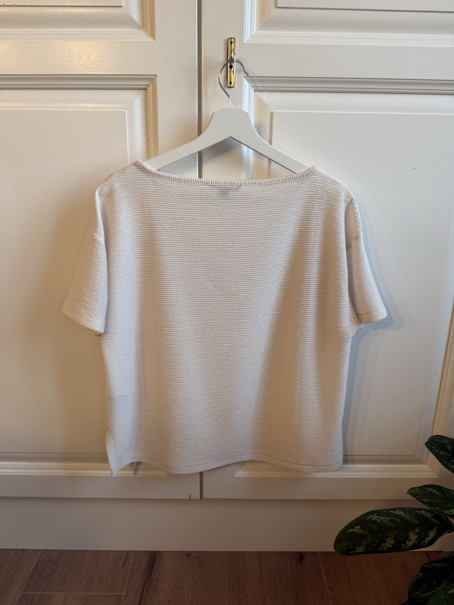 Comma T-shirt: Comma boxy Shirt S off white mit Struktur – Usato da Kehrsatz venduto da Skoppa 2