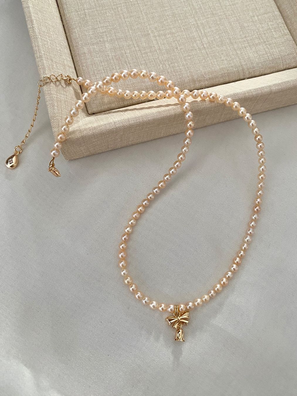 Perle (finte): Top Glanz 4mm Süsswasserperlen Kette/ echte – Nuovo e nell'imballaggio originale da Sarnen venduto da Yingsperlen4