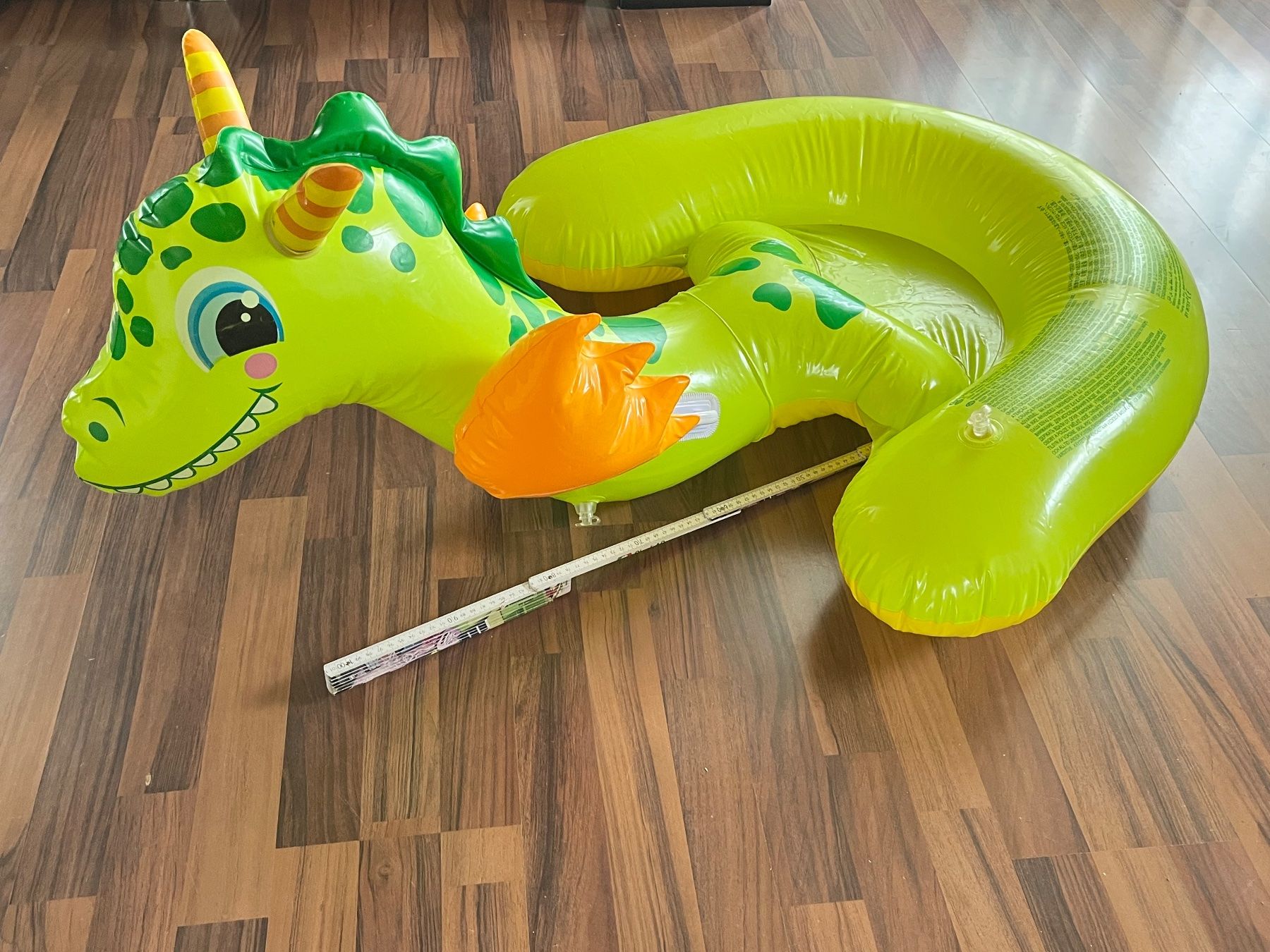 Giocattoli: Aufblasbarer Drache - Badehilfe - Neuwertig – Nuovo (secondo la descrizione) da Zollikofen venduto da Lukimann
