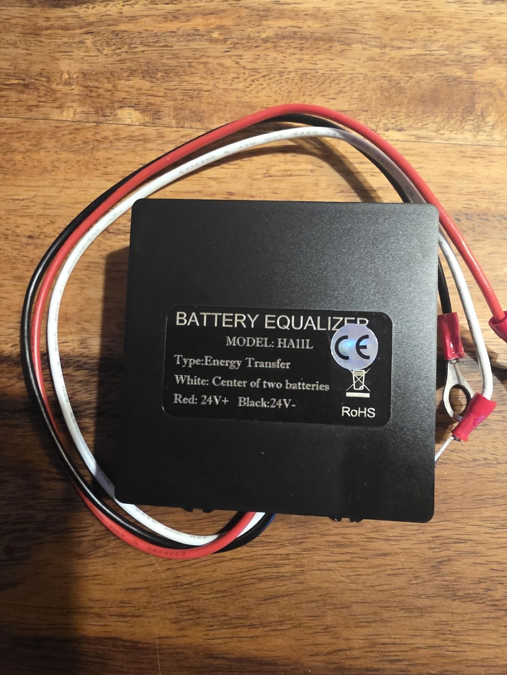 Composants électroniques: Batterie Ausgleichgenerator – Neuf avec emballage d'origine à Müntschemier par Bago2