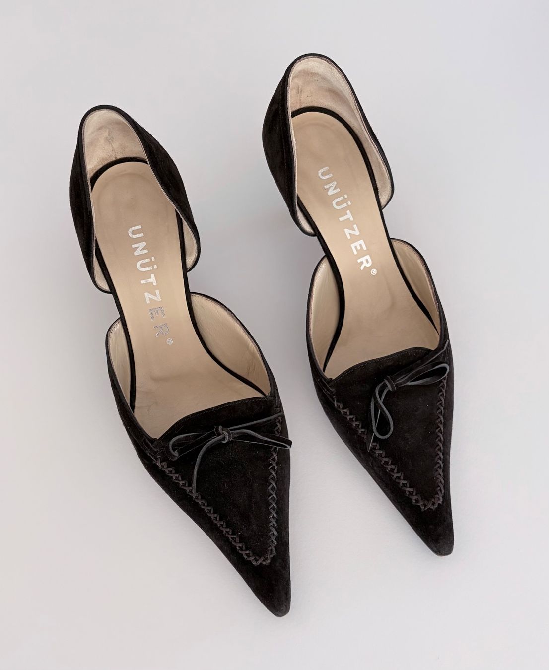 Scarpe da donna: Unützer brauner Wildlederpump, Grösse 36 ½ – Usato da Bottmingen venduto da bit_q8b2 1