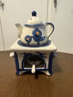 Teekanne mit Stövchen Keramik blau-weiss Blumenmuster