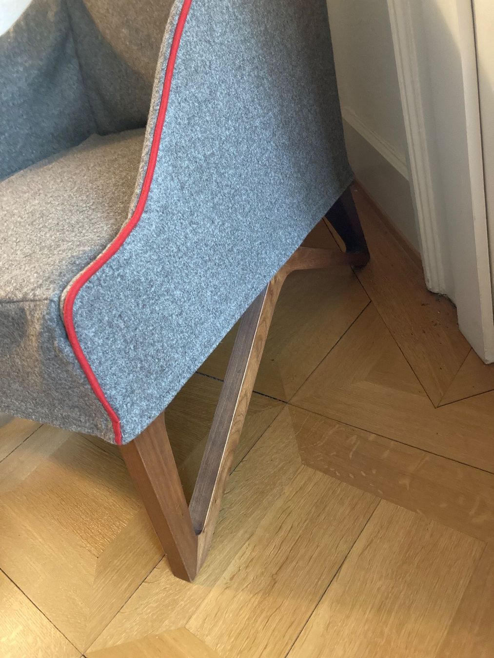 Giorgetti Poltrone: GIORGETTI MOBIUS UMBERTO ASNAGO SELTEN – Usato da Zürich venduto da kostbares 1
