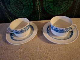 2 alte Kaiser Porzellan Tasse mit Tellerli, Unterglasmalerei