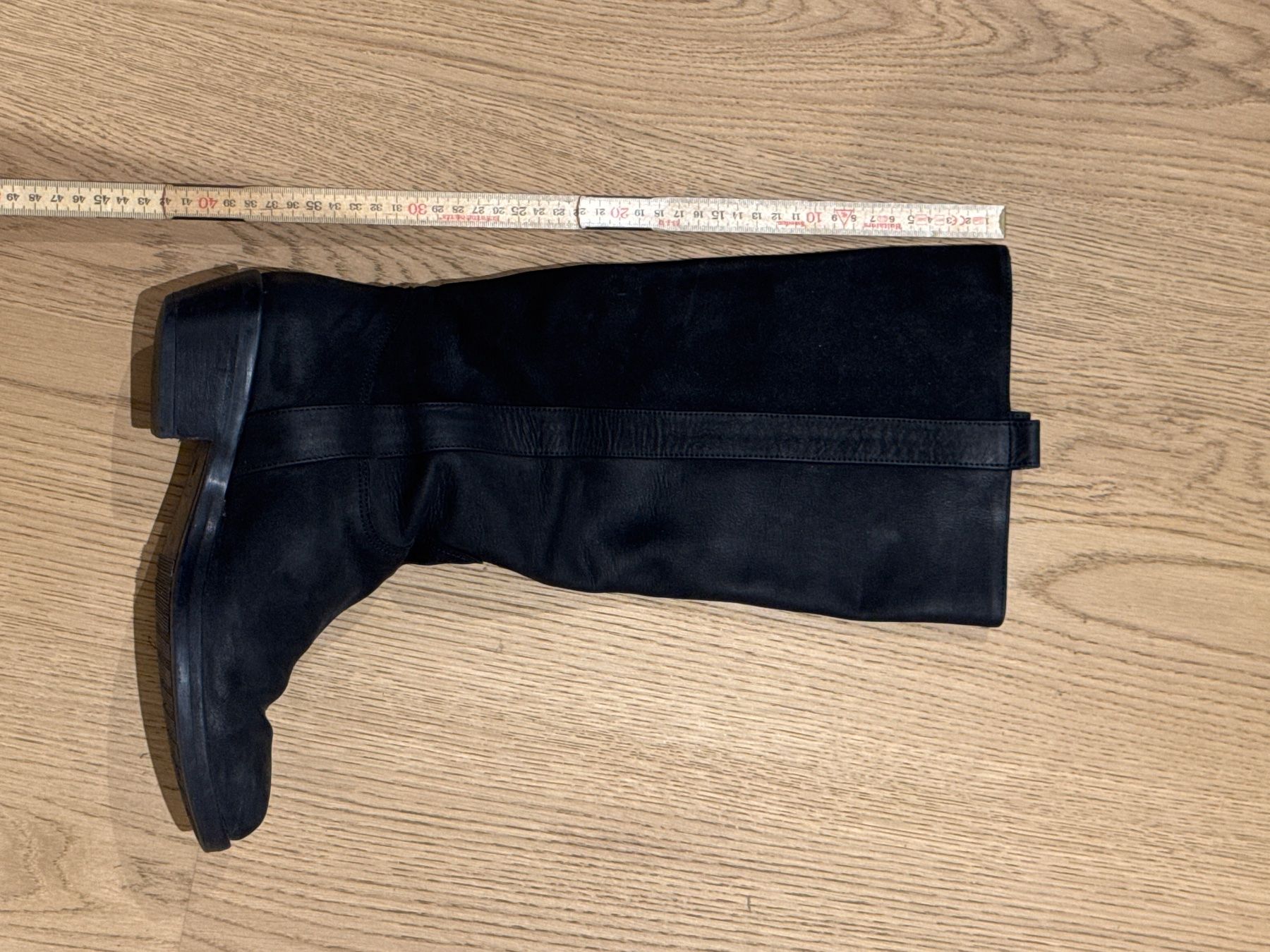 Chaussures femmes: Black Suede Boots – D'occasion à Zürich par VittoDS 3