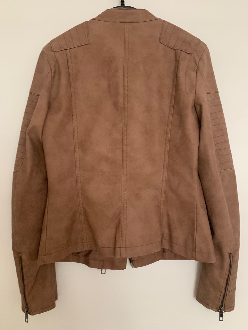 Only Giacche: Only Bikerjacke beige in Gr. 34 – Usato da Suhr venduto da Mira-21 1