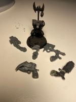 Warhammer 40K Ork Nob with Magnetic Arm 2 models