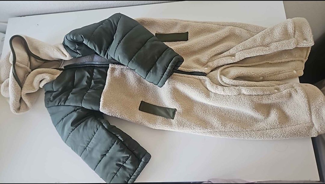 Lotti di vestiti: regenjacke und Overall  – Usato da Zürich venduto da Liney33
