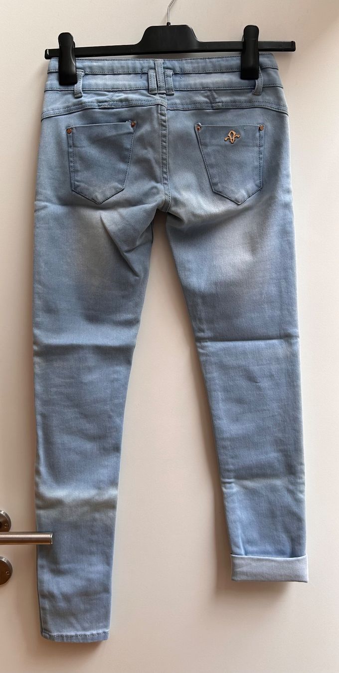 Pantaloni: Mädchenjeans – Usato da Dättwil AG venduto da fio_d76l 1