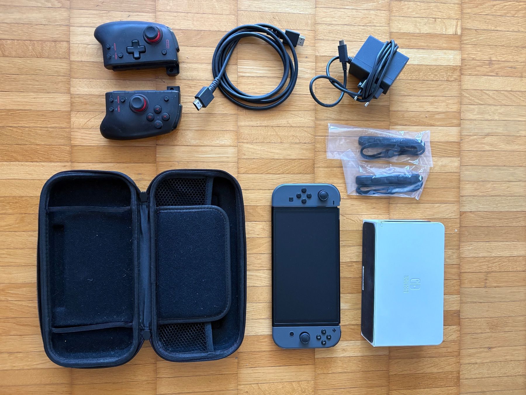Nintendo Consoles: Nintendo Switch OLED – D'occasion à Uster par Damastas