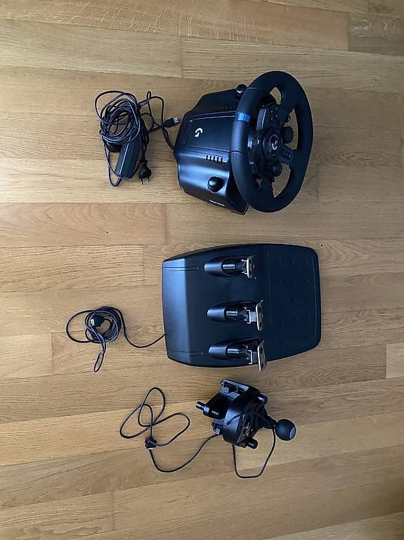 Logitech Controller: Logitech Racing Lenkrad mit Schaltung – Gebraucht aus Rupperswil von wesley-rc207 2
