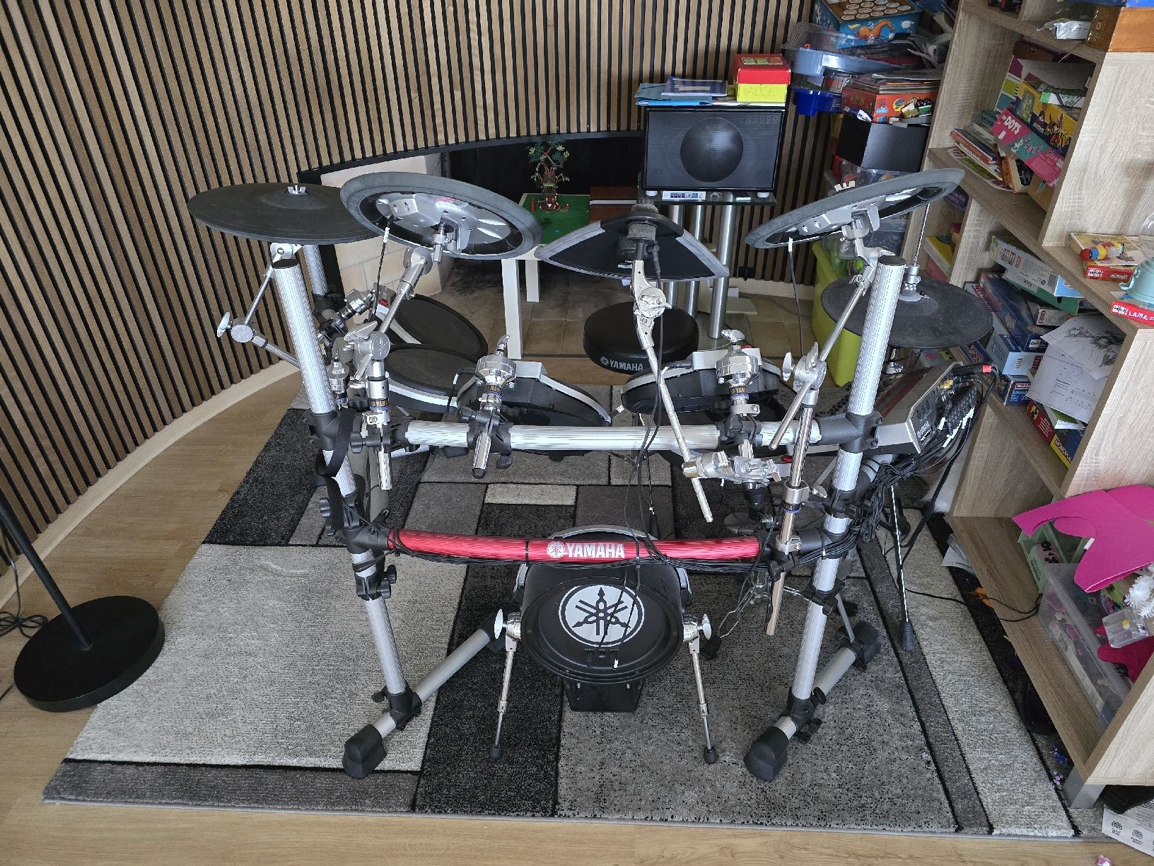 Yamaha Strumenti musicali: Elektronische Schlagzeug Yamaha – Usato da Neuhausen am Rheinfall venduto da Ortex