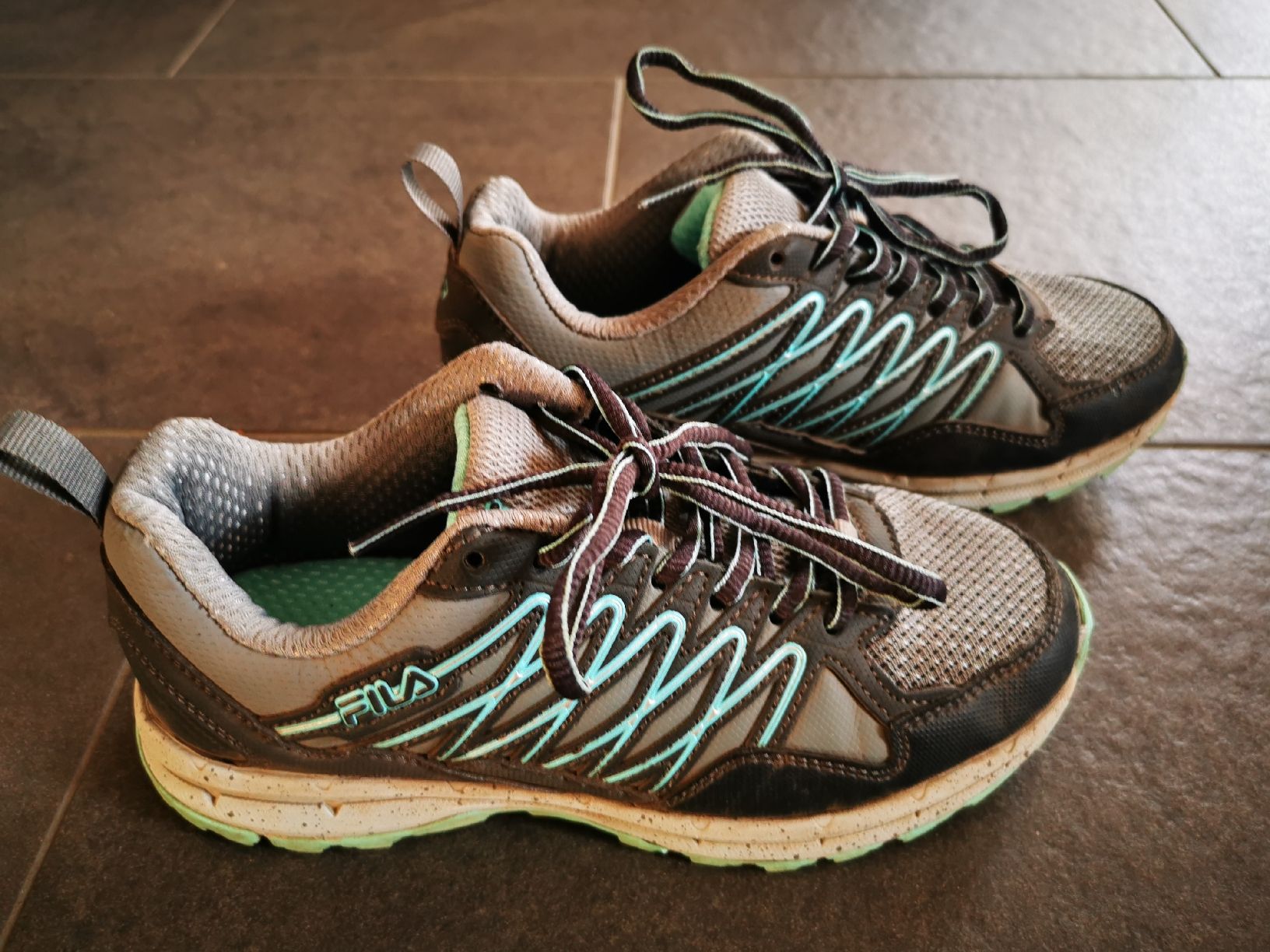Fila Scarpe per ragazze: Trekking Schuh Gr 37 – Nuovo (secondo la descrizione) da Geuensee venduto da claukau