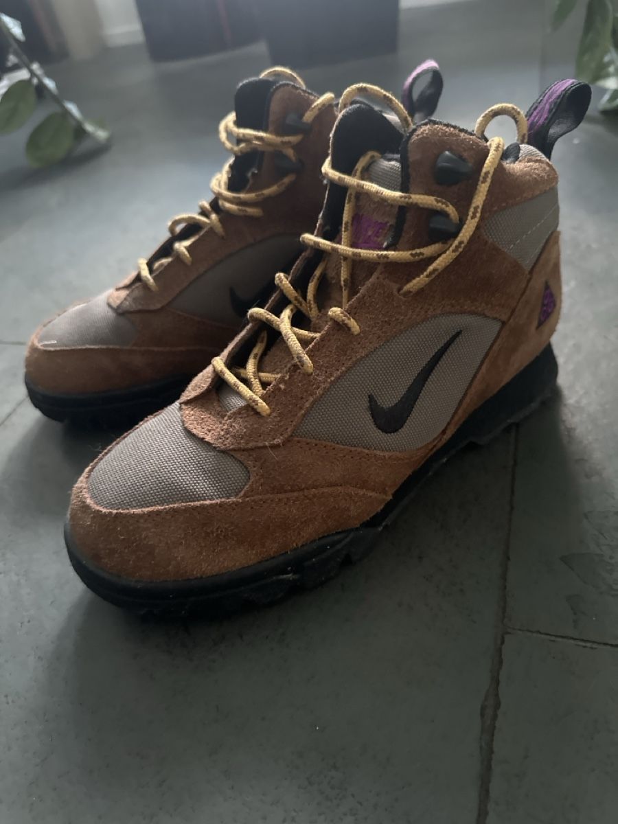 Nike Scarpe da uomo: Nike Wanderschuhe Grösse 38 – Nuovo (secondo la descrizione) da Igis venduto da Sommersprossa