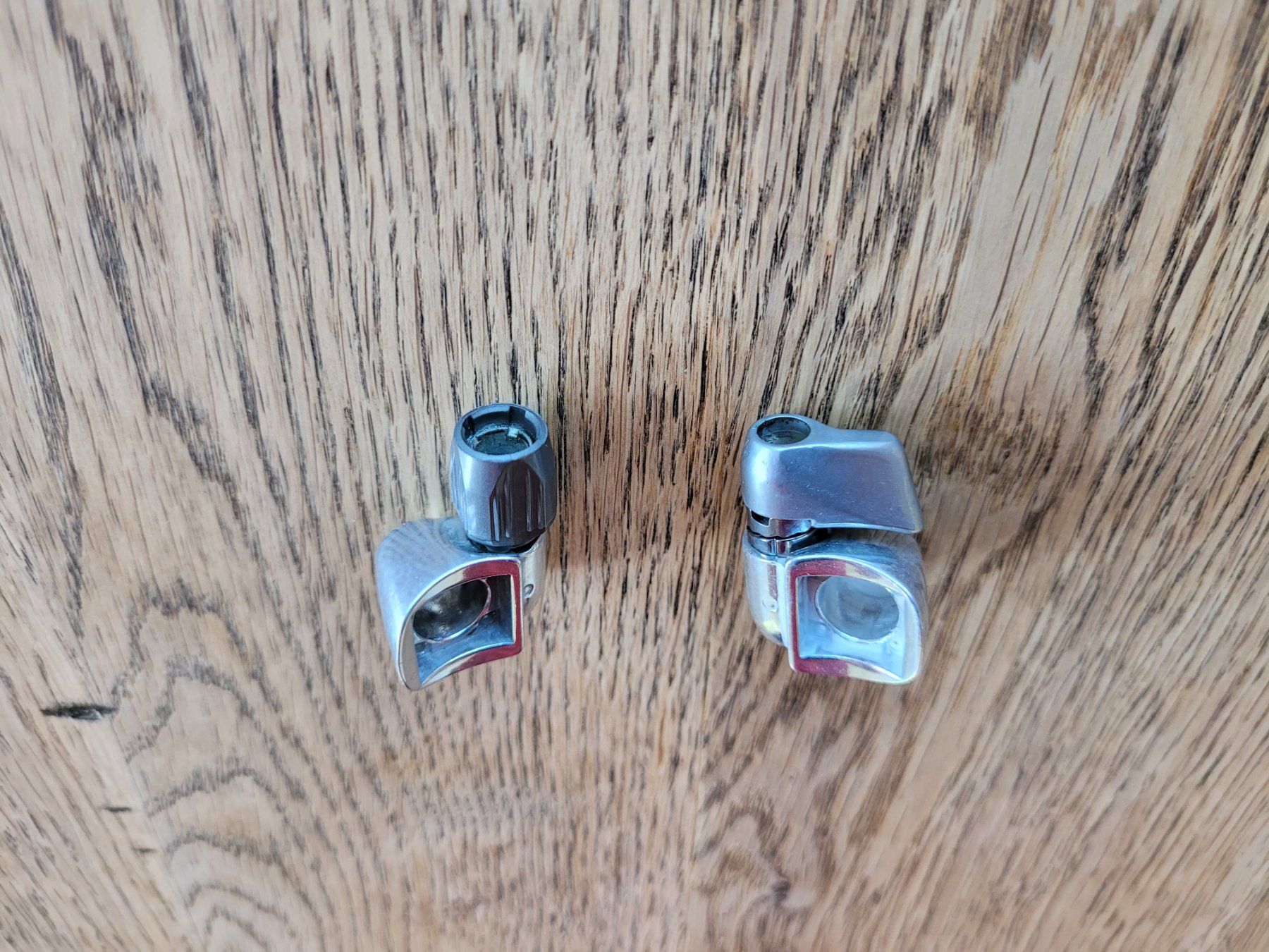 Ersatzteile: Shimano Dura-Ace Downtube Holder – Gebraucht aus Rechthalten von Strike10 2
