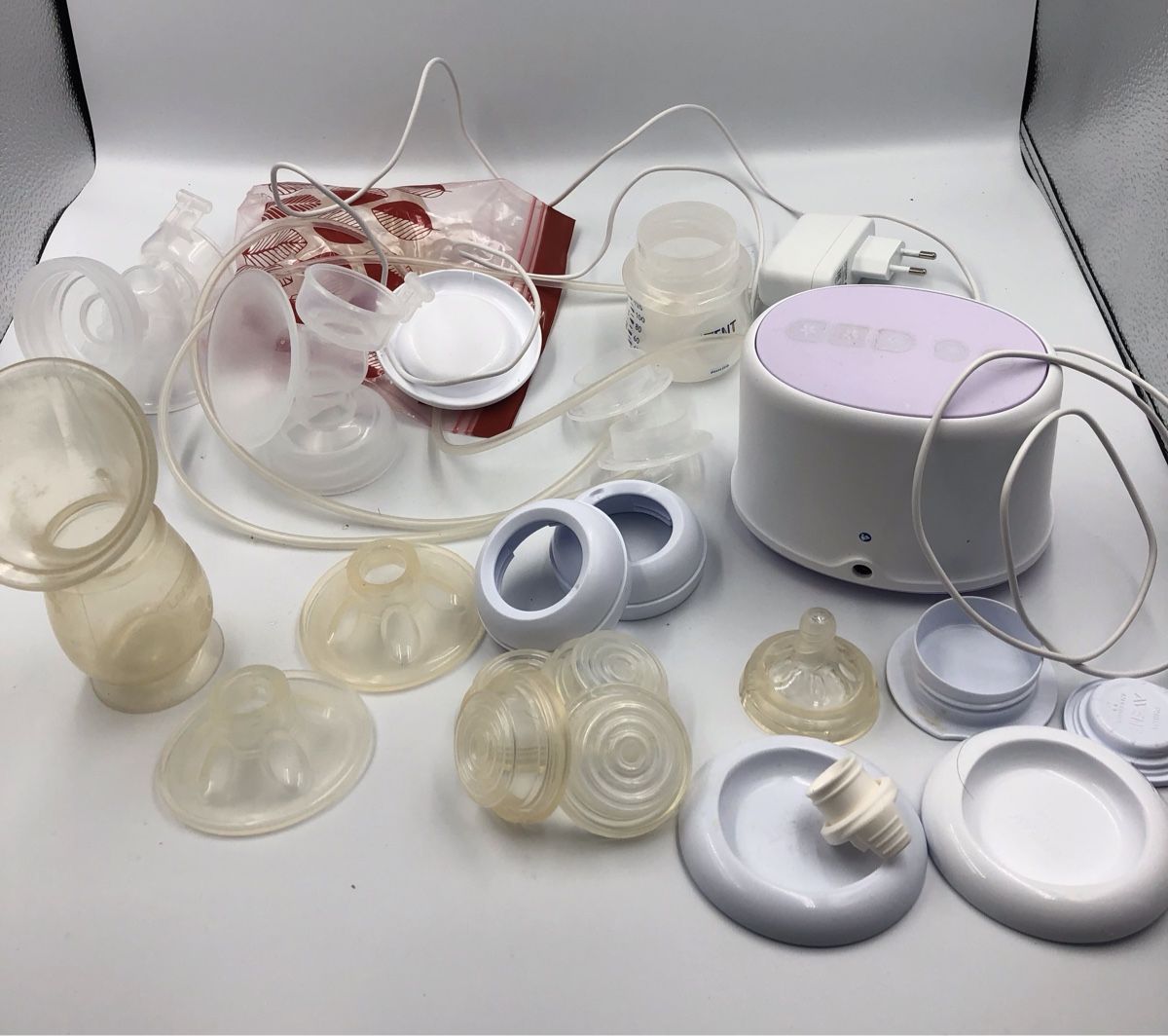 Medela Accessori per l’allattamento: Tire-lait électrique Medela Swing + accessoires – Nuovo (secondo la descrizione) da Genève venduto da fra_f685