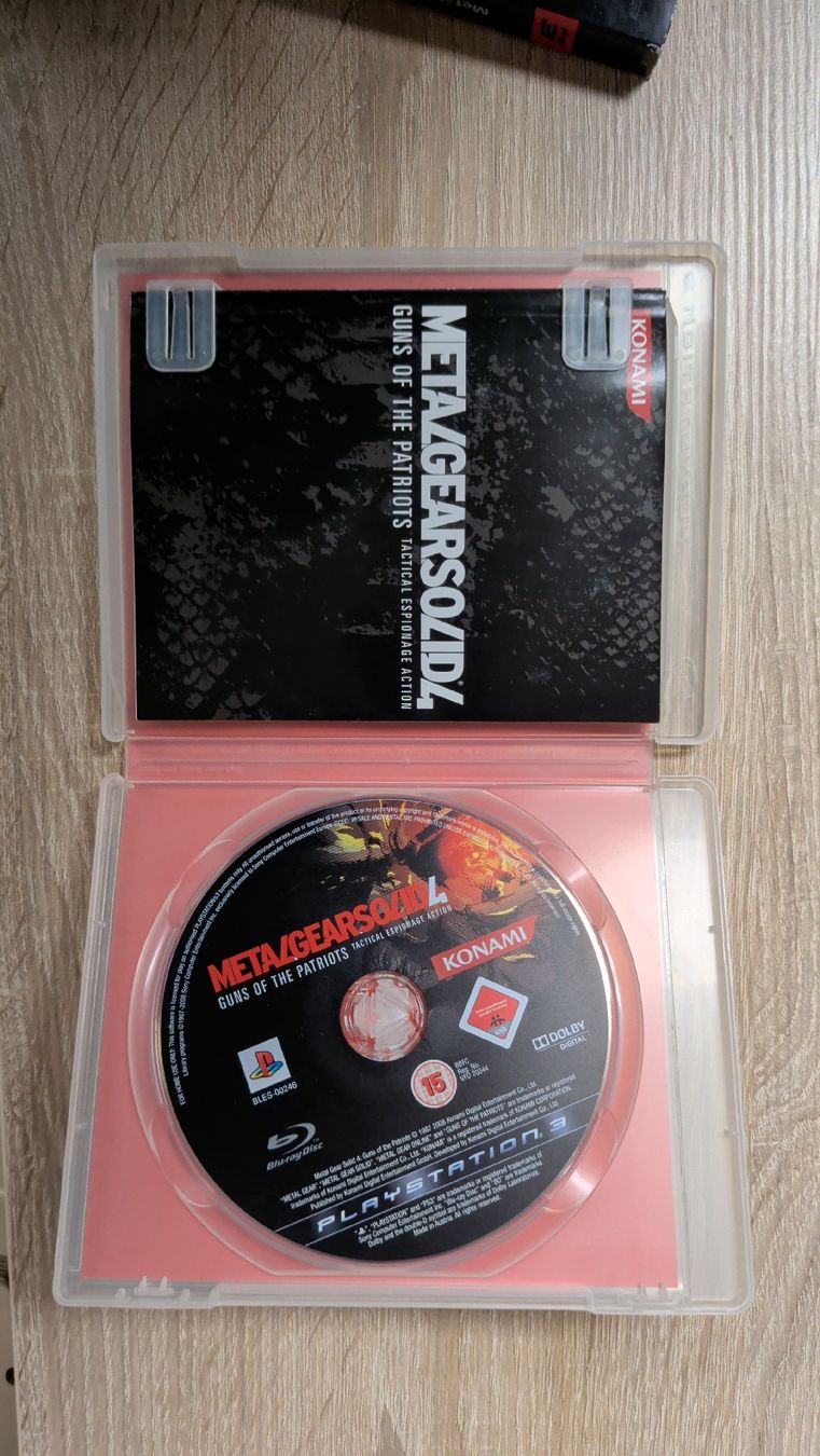 Sony Jeux: Metal Gear Solid 4 PS3 Konami – D'occasion à Oberkirch LU par Rootom 1
