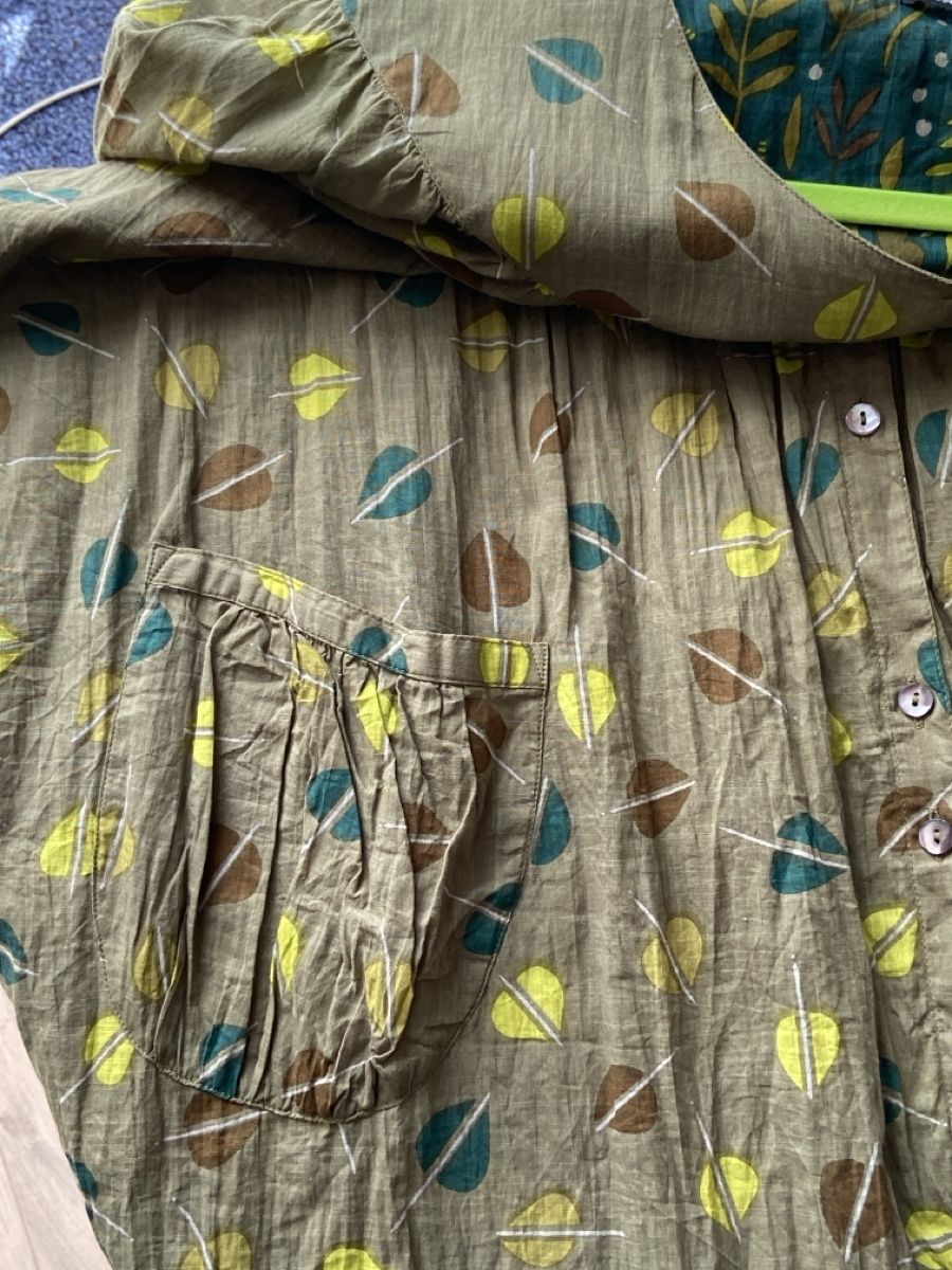 Gudrun Sjöden Camicette: Südwind Bluse, Grösse XXL, Baumwollstoff mit Blattmuster – Nuovo (secondo la descrizione) da Villmergen venduto da Savogin 2