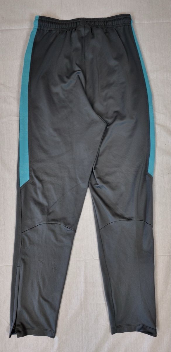Nike Pantaloni: Trainerhose von Tottenham Nike – Nuovo (secondo la descrizione) da Lindau venduto da KT_Vintage 1