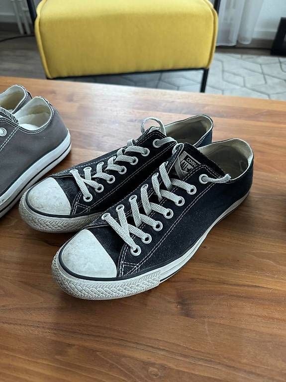 Converse Scarpe da uomo: Paires de Converse All Star – Usato da Engollon venduto da Winters91 1