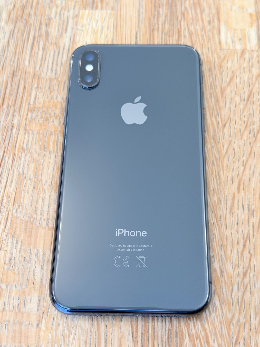 Apple Telefoni cellulari / Smartphones: iPhone X Smartphone guter Zustand 64GB – Usato da Waldkirch venduto da ItaloFam 1