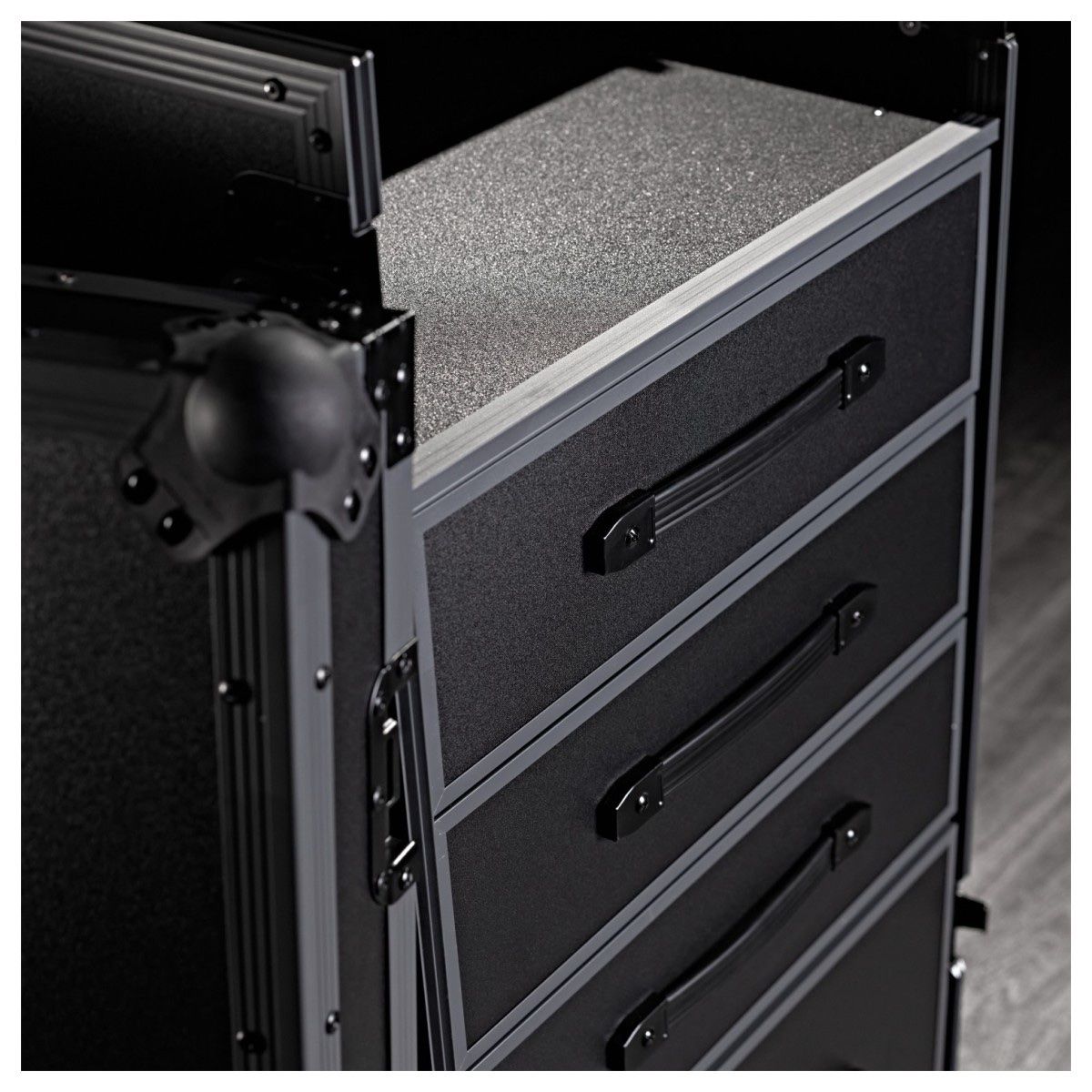 Reisekoffer: Trojan Pro Stealth DJ-Flightcase mit 4 Schubladen, Einzel-Ti – Neu (gemäss Beschreibung) aus Lyss von Nach-Bar 4