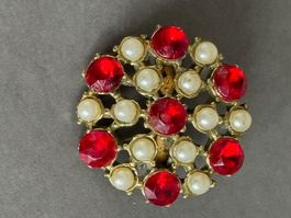 Vintage Brosche mit roten Steinen und Perlen