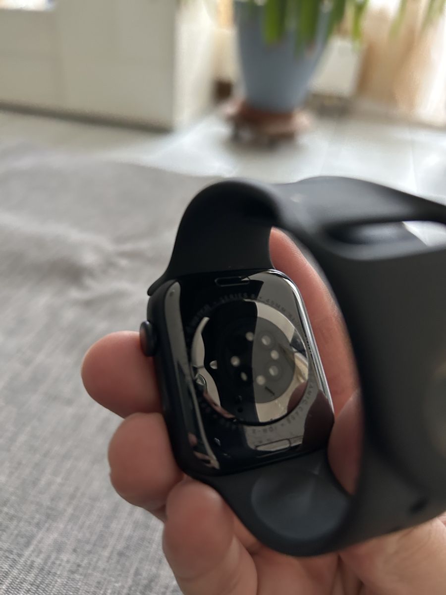 Apple Smartwatch: Apple Watch 8 45mm GPS Top Zustand – Nuovo (secondo la descrizione) da Oensingen venduto da den_6ly5 1
