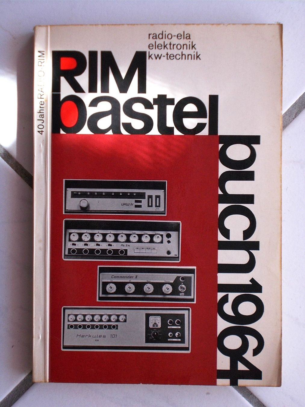 Libri: RIM-Bastelbuch 1964 – Usato da Zwingen venduto da Celerio100