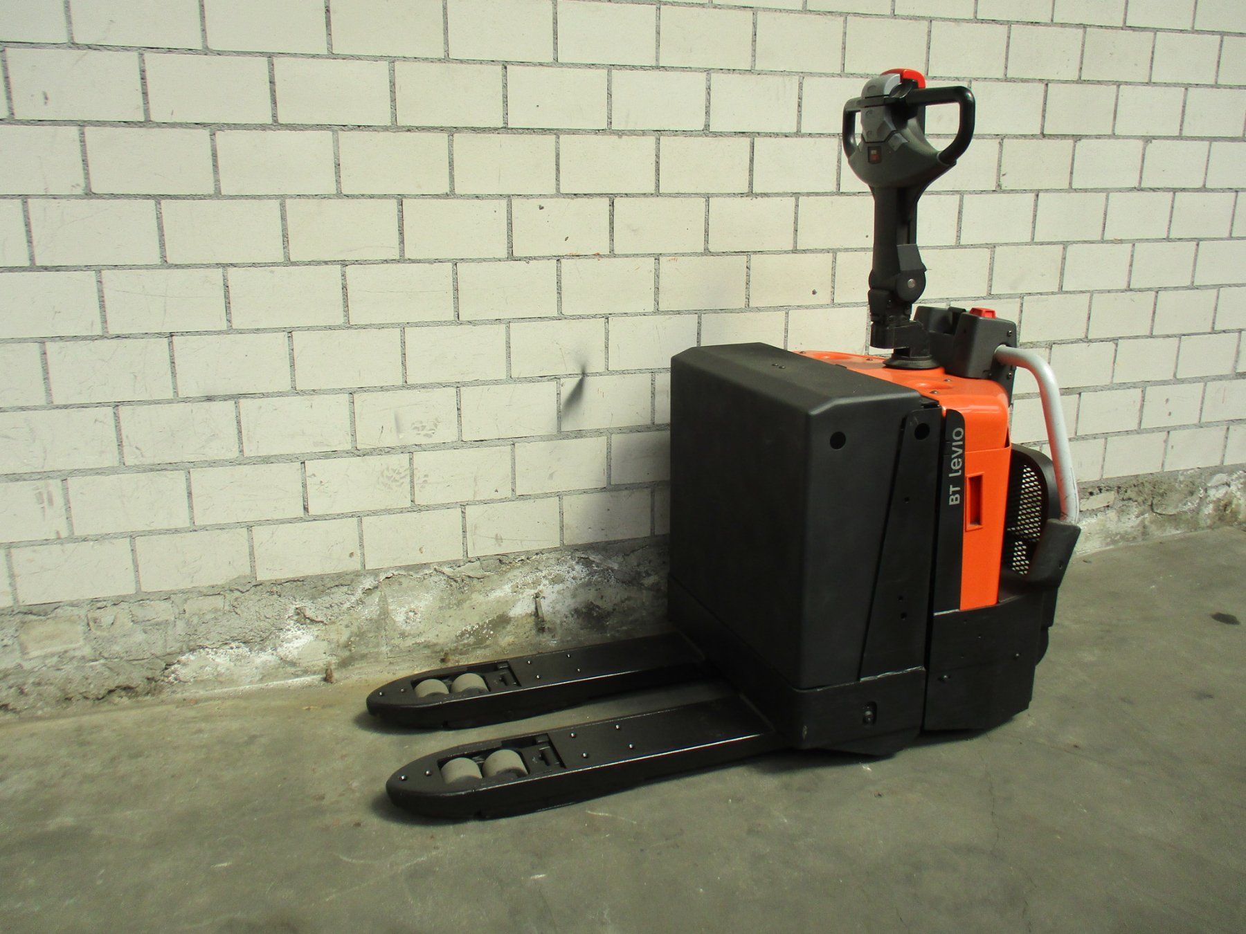 Gabelstapler & Hubwagen: STAPLER BT LPE 200 AMEISE  Gabellänge 800mm – Gebraucht aus Seon von zomahandel 1