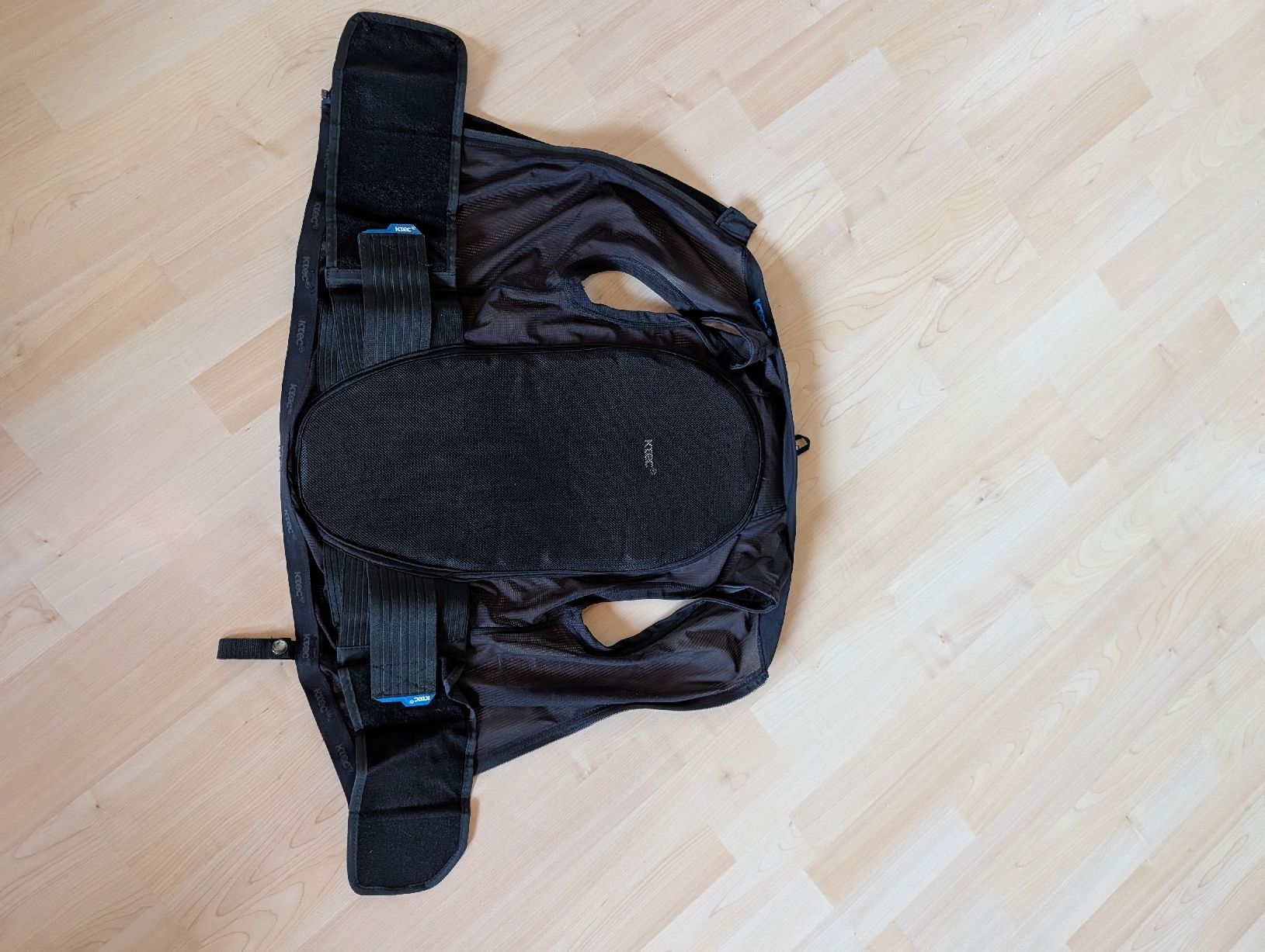 Protections: Rückenprotektor  – Neuf (Voir description) à Siebnen par sk8_mj5g 2
