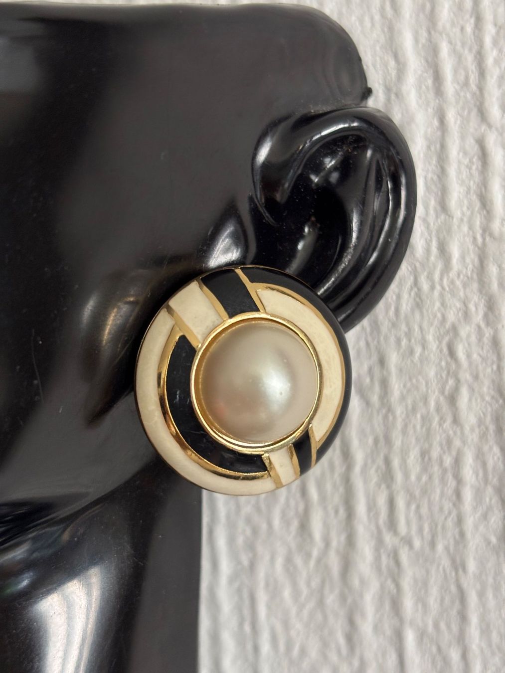 Ohrringe & -stecker: Boucles d'oreilles à clip vintage ORENA – Gebraucht aus Peseux von CharmeCommerce 4