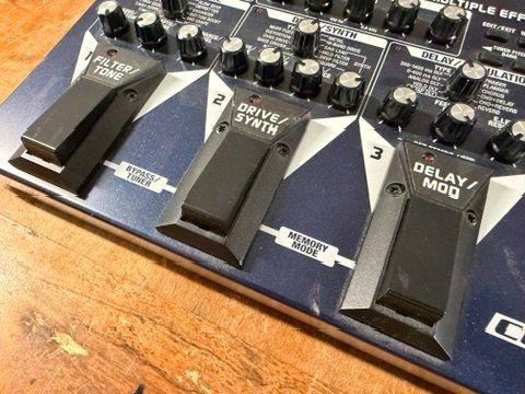 Boss Strumenti musicali: BOSS ME 50B Bass Multi Effects mit Netzteil – Usato da Wil SG venduto da Diomaiuta61 8