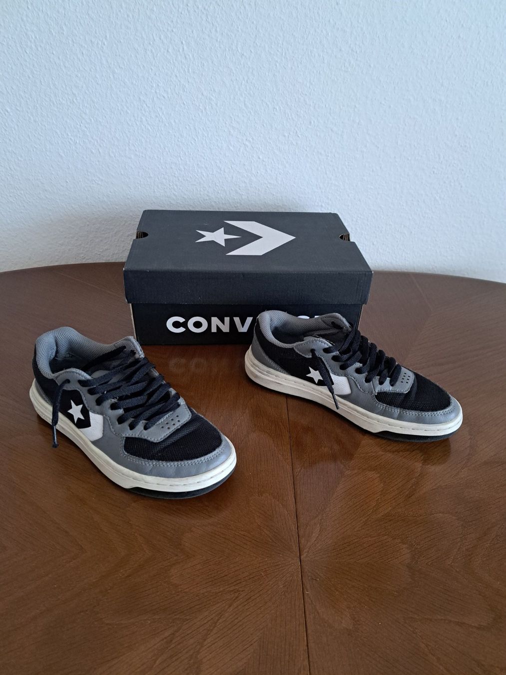 Converse Scarpe per ragazzi: Converse Sneaker Gr 35 – Usato da Effretikon venduto da gonzzi 3