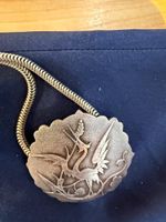Kette mit Anhänger Kranich Motiv silberfarben gebraucht