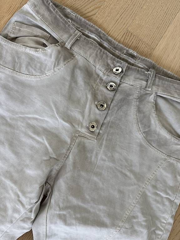 Hosen: gemütliche Hose – Neu und originalverpackt aus Muttenz von mel_8l6c 1