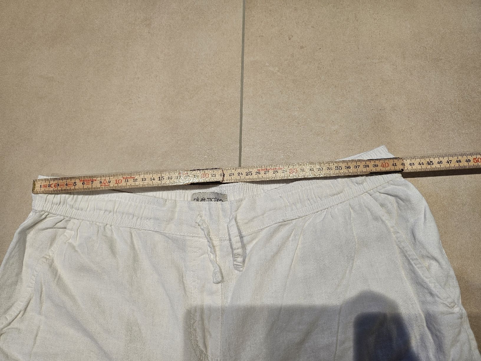 Pantaloni: Leinenhose weiss Bluemotion gr.44 neuwertig – Nuovo (secondo la descrizione) da Allschwil venduto da na.wi.90 6